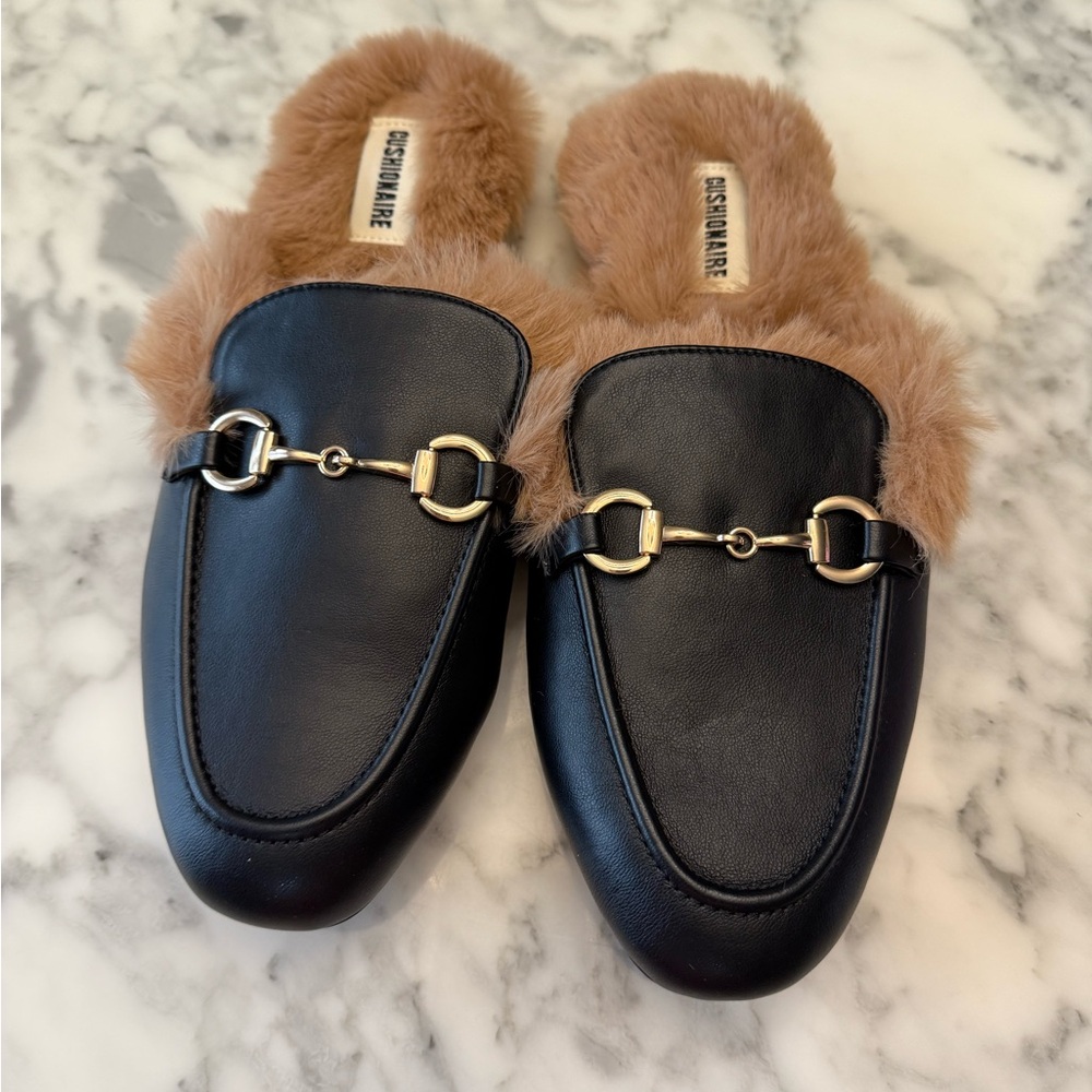Chic Black and Tan Fur-Trimmed Sandals